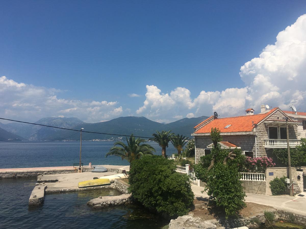 Studio Apartments Krasici Tivat Exterior foto